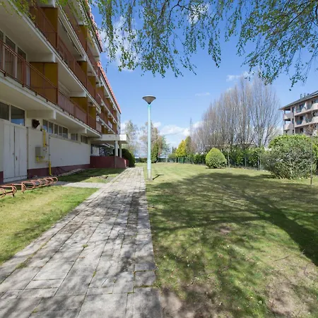 Beach Es Lido Apartman Zamárdi