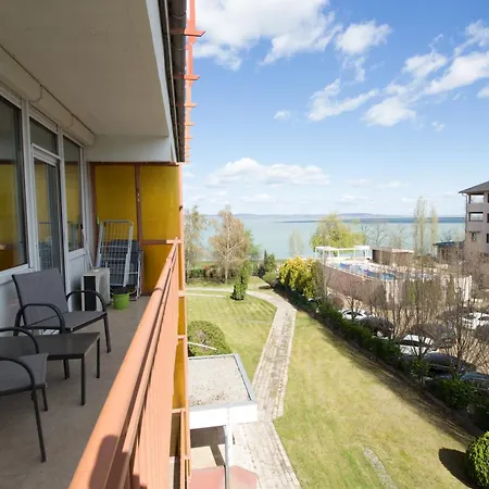 Beach Es Lido Apartman *